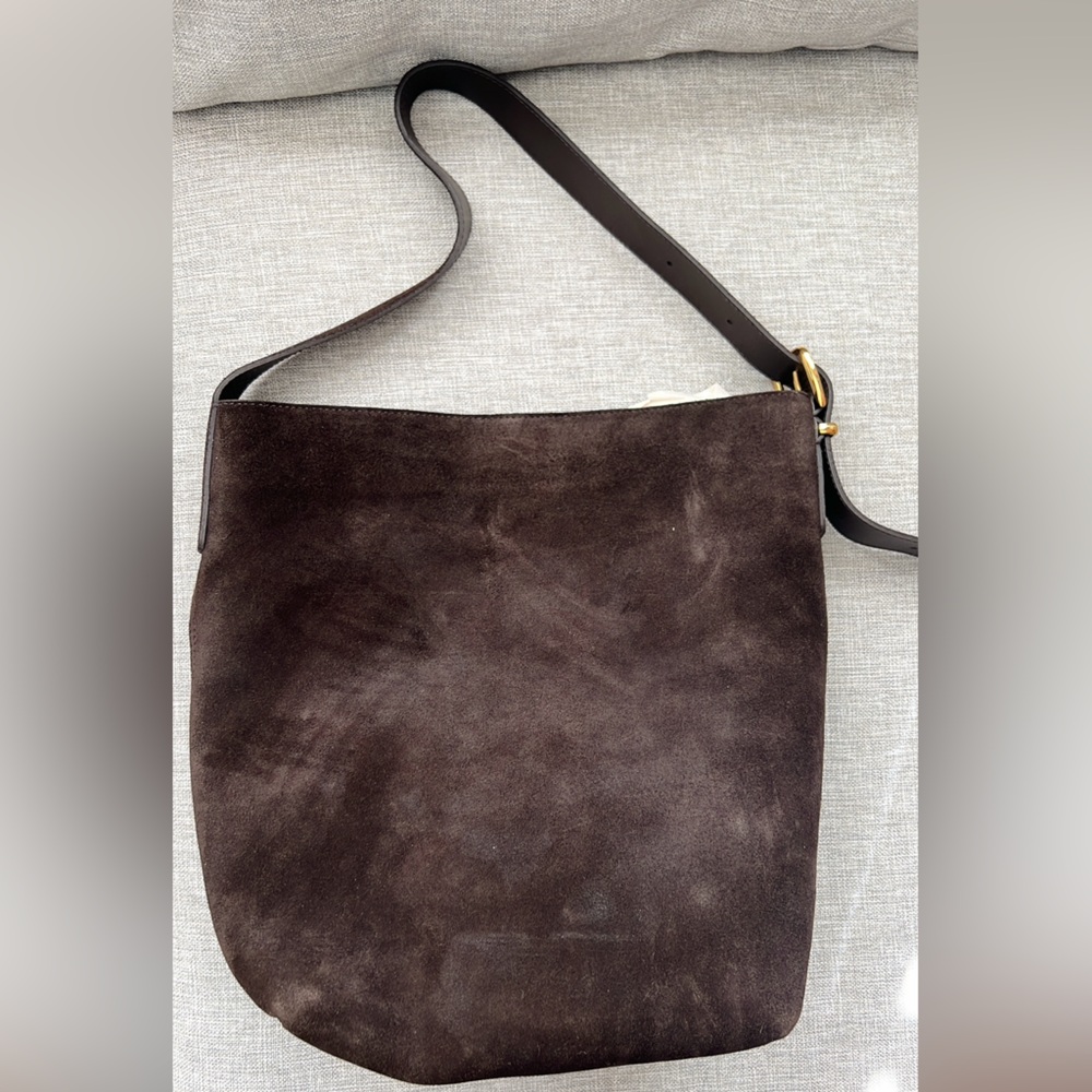 Madewell The Essential Bucket Tote - Picture 13 of 13